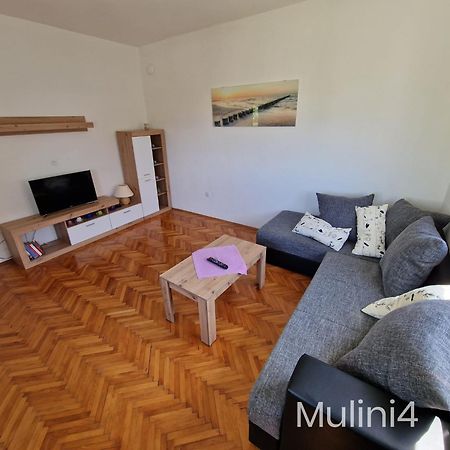 Vala Apartments 로비니 외부 사진