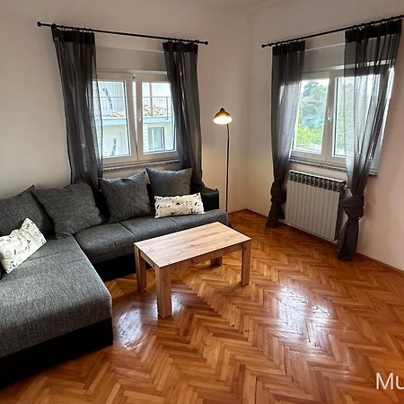 Vala Apartments 로비니 외부 사진
